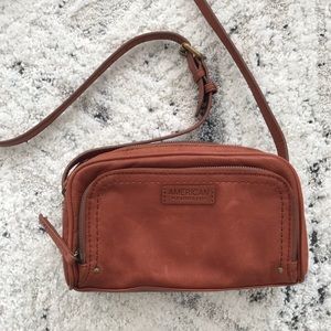 american leather co chestnut crossbody bag